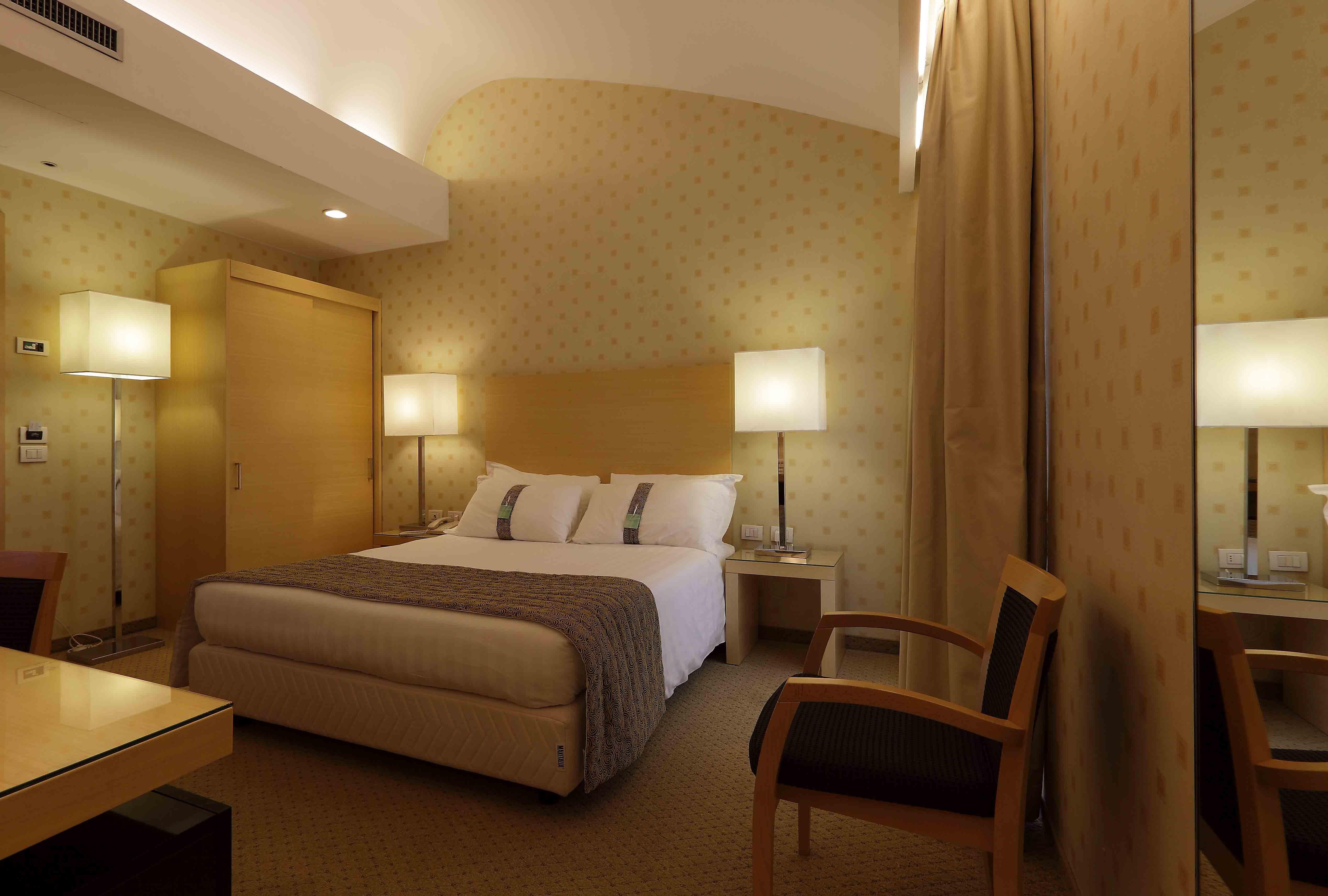 Holiday Inn Milan Garibaldi Station By Ihg Exterior foto