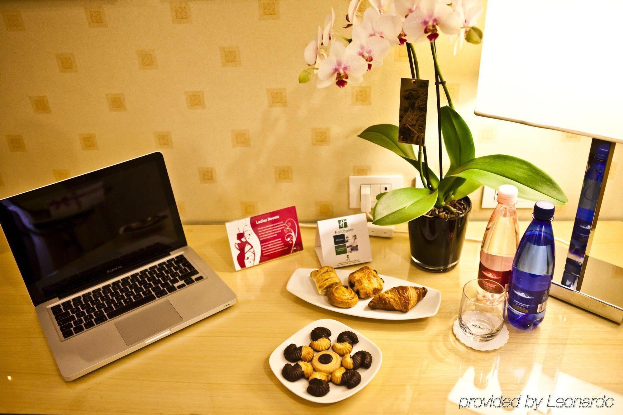 Holiday Inn Milan Garibaldi Station By Ihg Exterior foto
